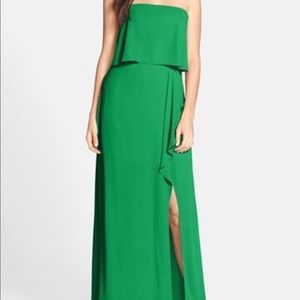 BCBG Dresses - BCBG Kelly Green Maxi BCBG Dresses - BCBG Kelly Green Maxi